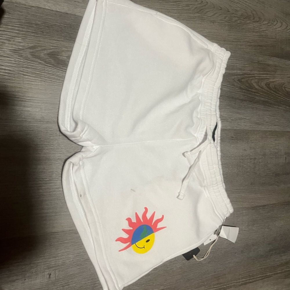 White preppy shorts